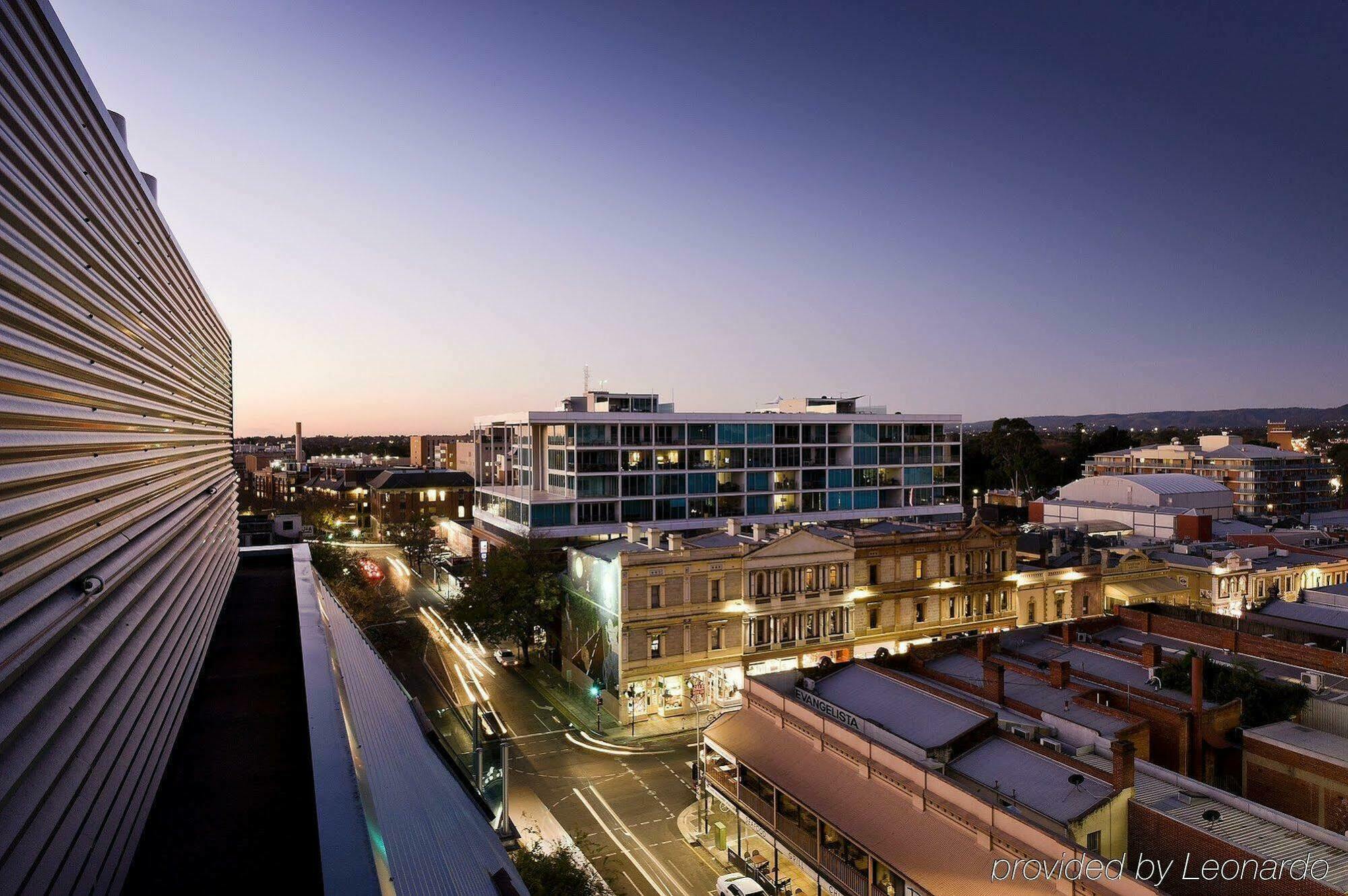 Majestic Roof Garden Hotel Adelaide Exterior foto